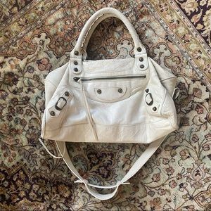Balenciaga leather city bag medium auth. white